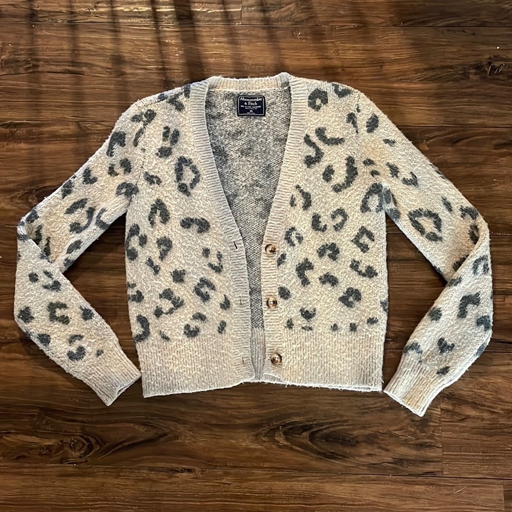 XS Abercrombie & Fitch cardigan